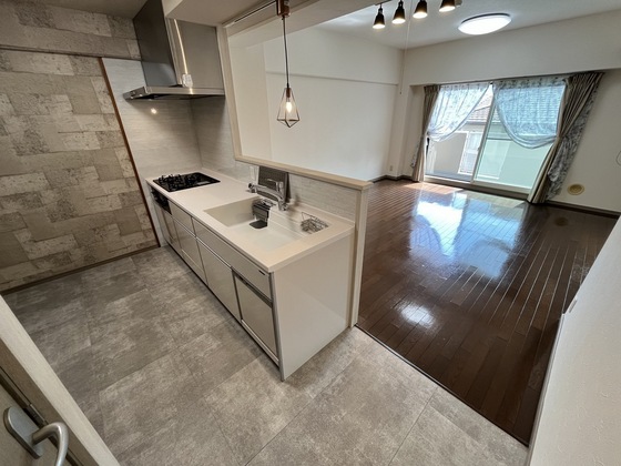 クレイドル西原駅東