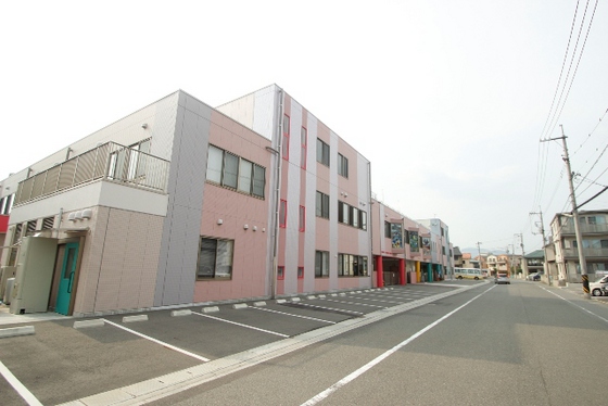 クレイドル西原駅東