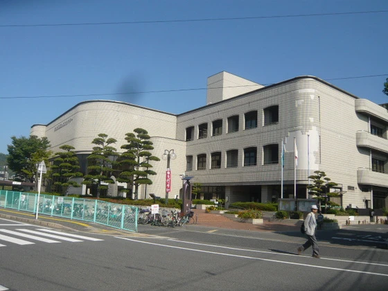 クレイドル西原駅東