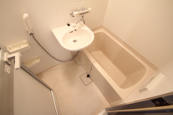 ドミトリー庚午壱番館