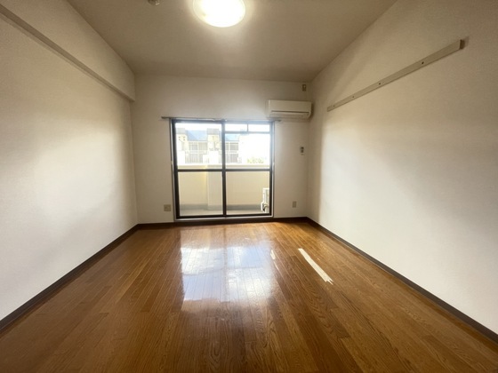 ドミトリー庚午壱番館