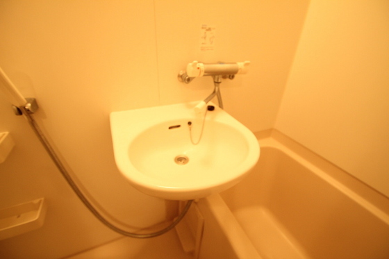 ドミトリー庚午壱番館