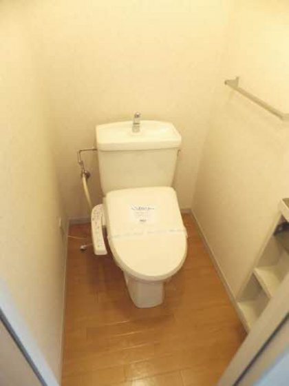 フォーレストヒルズ A棟