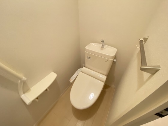 メゾン・カンフリエ井口