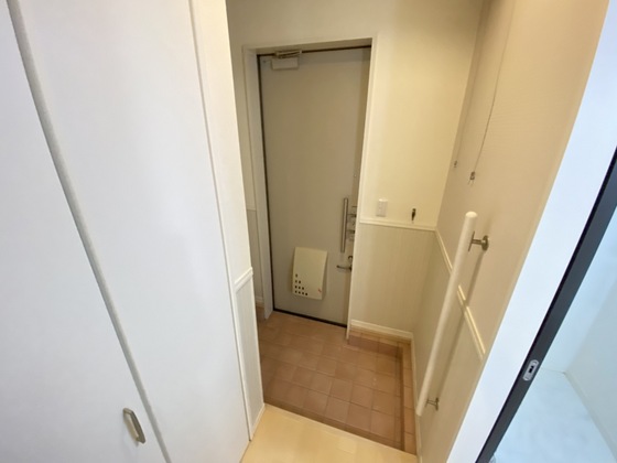 メゾン・カンフリエ井口