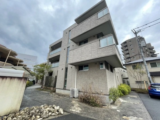 メゾン・カンフリエ井口