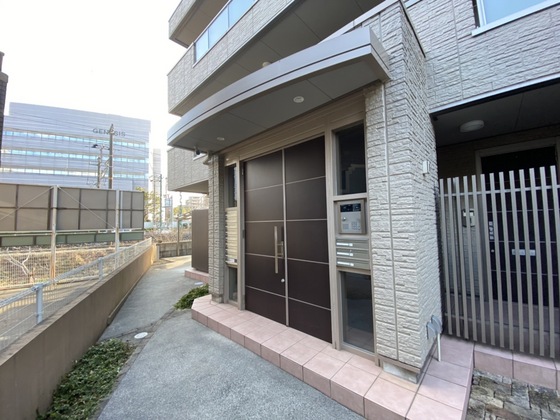 メゾン・カンフリエ井口