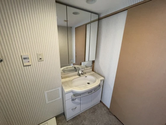 フローレンス己斐本町リバーサイド