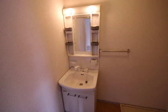 サンライフ坂本 B