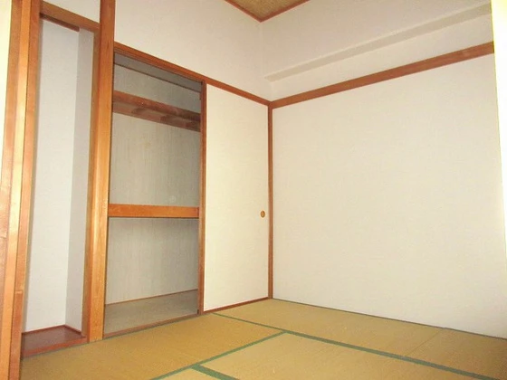 ハウスバーンフリート舟入南