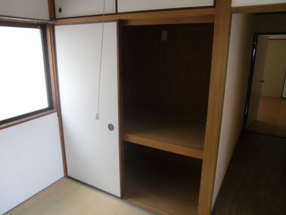 ロイヤルハウス西霞