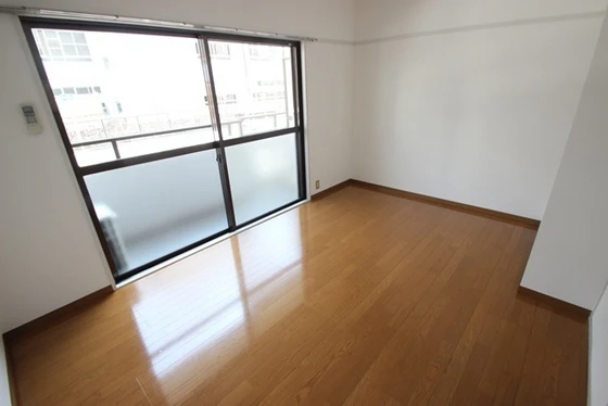 ロイヤルハウス西霞