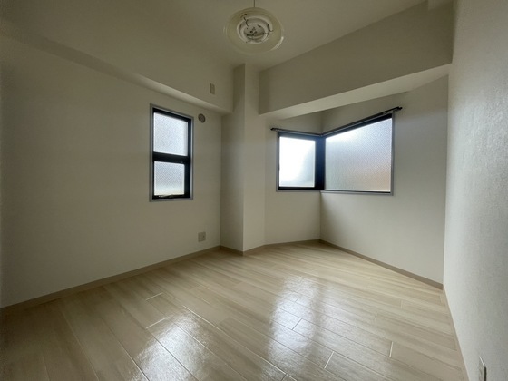 ロイヤルヨシソウ