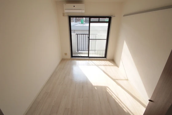 メゾン・エイト