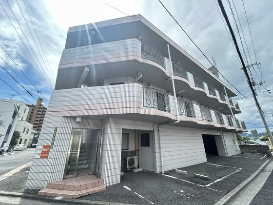 メゾン・エイト