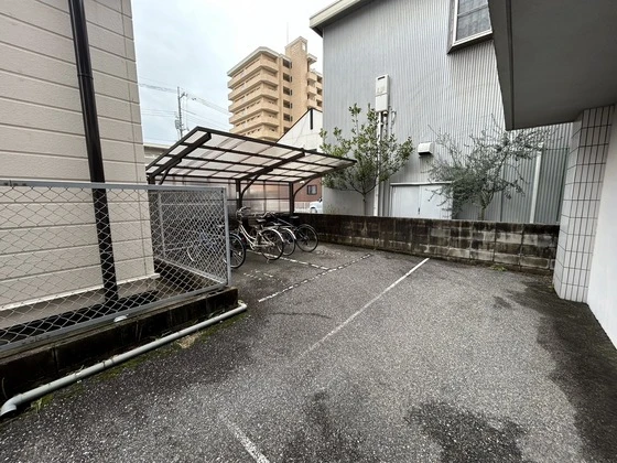 メゾン・エイト