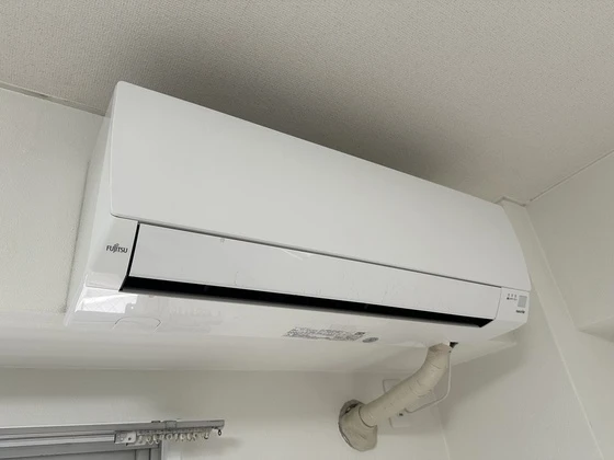 クリスタルビル