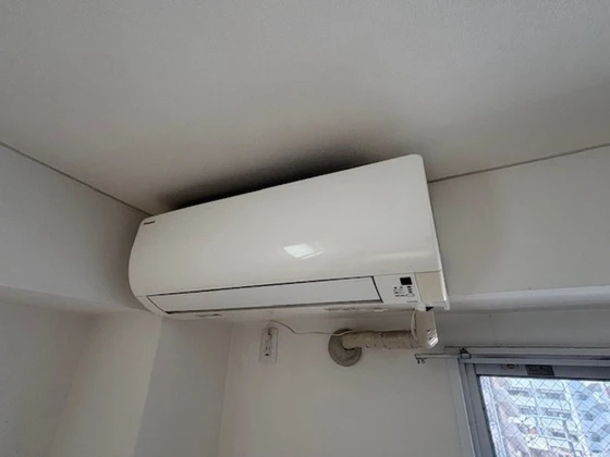 クリスタルビル