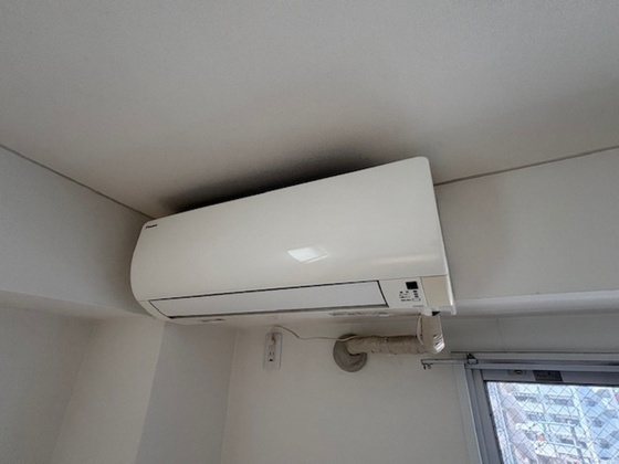 クリスタルビル