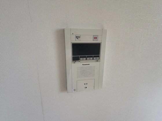 クリスタルビル