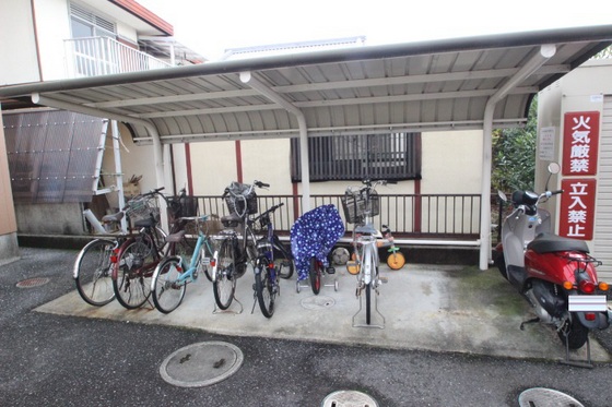 ガーデンハイツ A棟