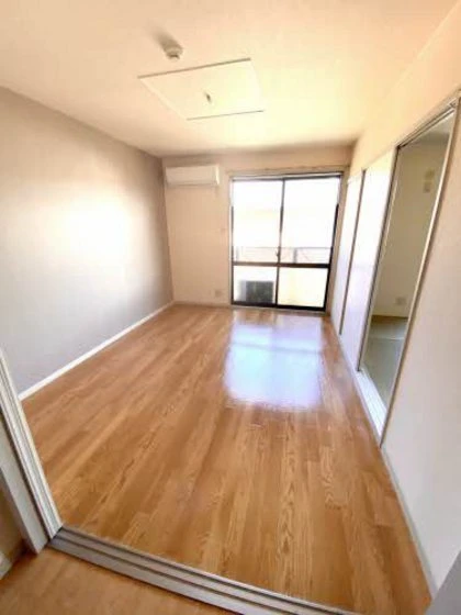 アバンティ石井城