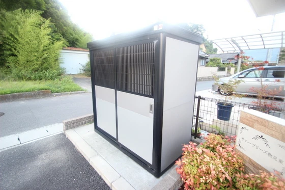 サニーブリーズ物見東 A