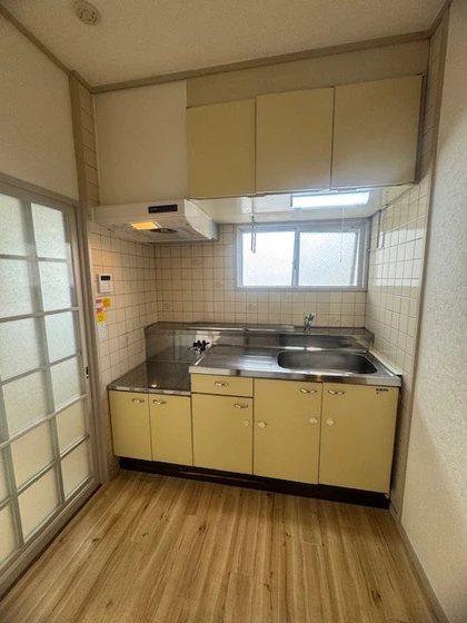 ホワイトシティ国泰寺