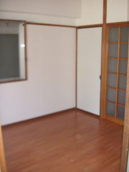 ホワイトシティ国泰寺