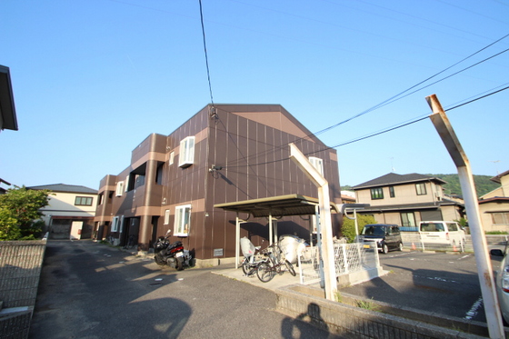 ファミール東野