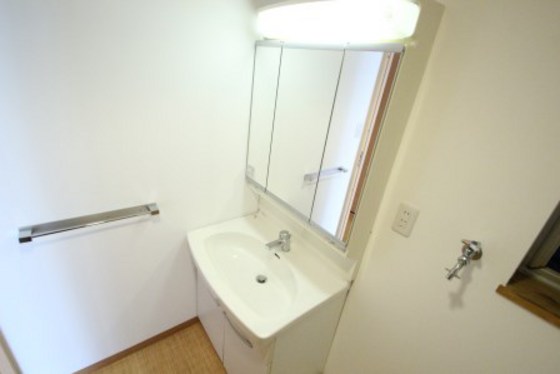 ルミノシティー