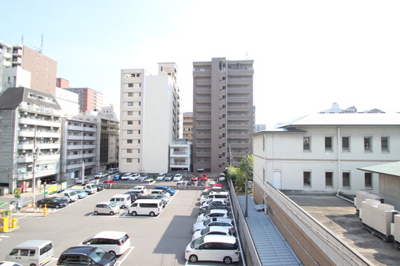 上幟こにしビル