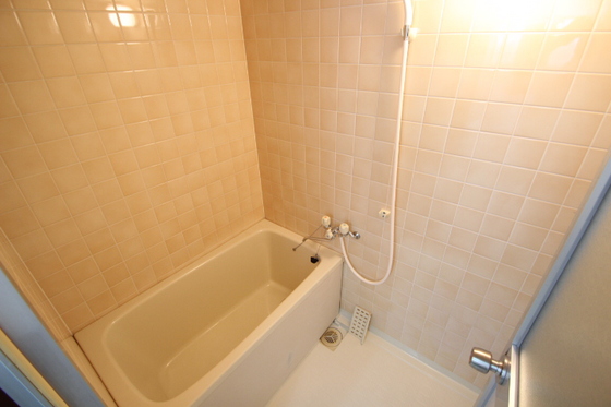 上幟こにしビル