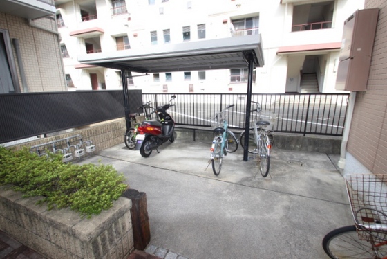 サニーコートC棟