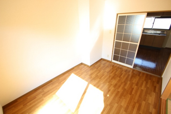 イーストフィールド壱番館