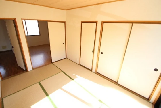 イーストフィールド参番館