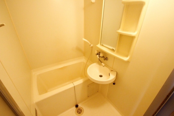 センチュリー皆実