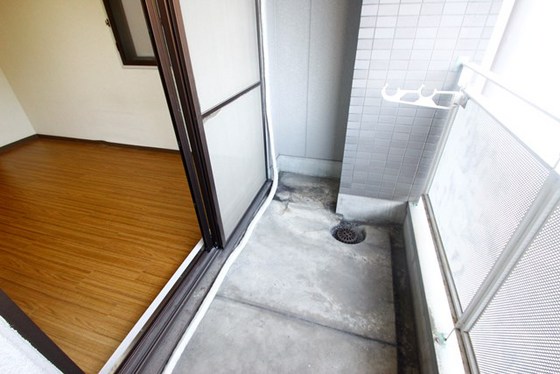 センチュリー皆実