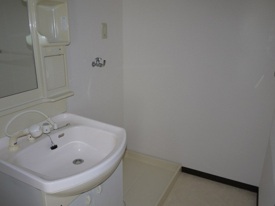 グランドールAKI