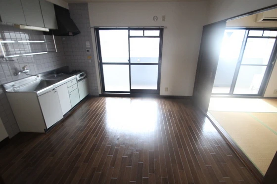 グランドールAKI