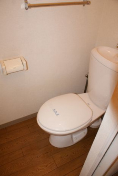 ツインハイツワタナベ A棟