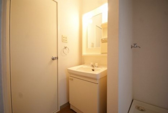 ツインハイツワタナベ A棟