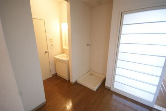 ツインハイツワタナベ A棟