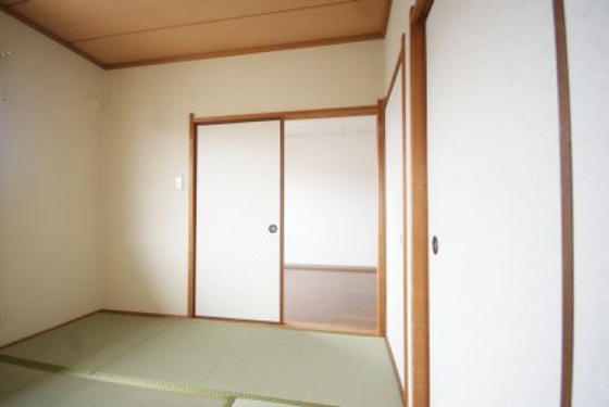 ツインハイツワタナベ A棟