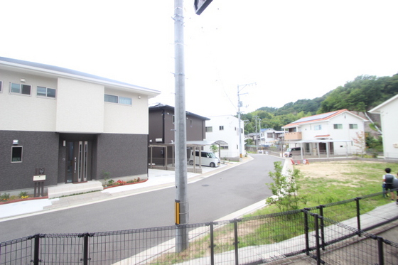 ソレアード石井 B