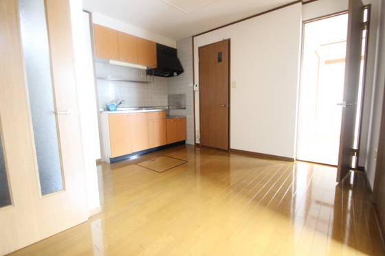 ソレアード石井 B