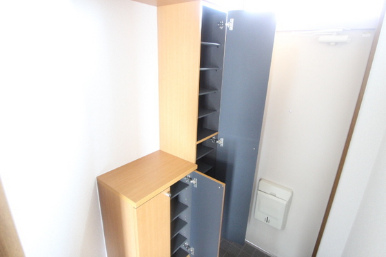 ソレアード石井 B