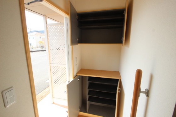 スカイロード B棟