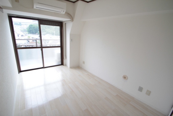 クオレマンションクサツ