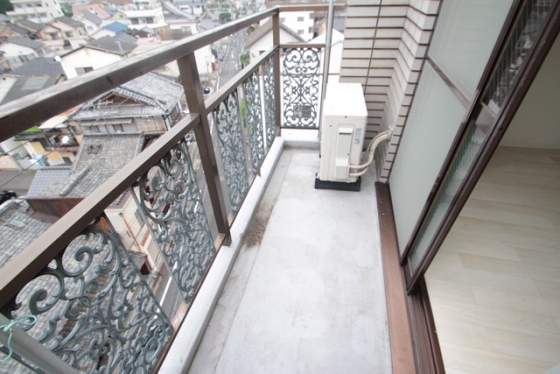 クオレマンションクサツ